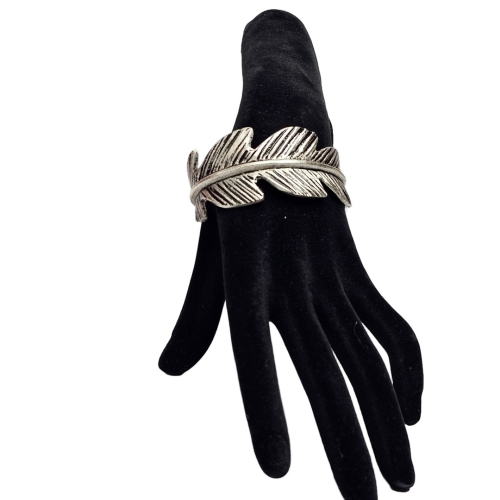 Rustic Cuff Silver Toned Veined Leaf Bracelet Cuff